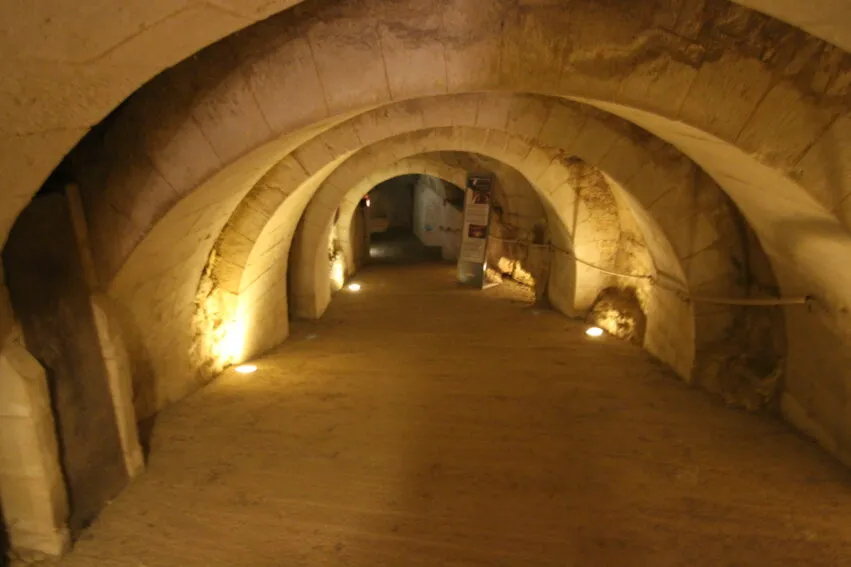 Château troglodytique – _7