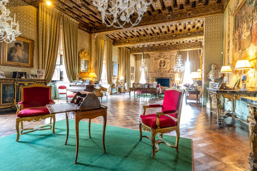 Chateau de Brissac, le grand salon.