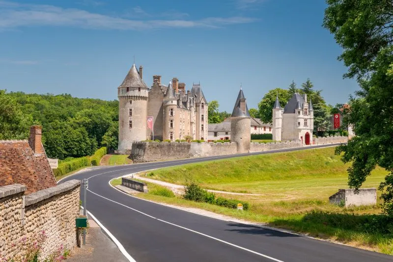 De l&rsquo;Abbaye d&rsquo;Aiguevives au château de Montpoupon – Boucle 46