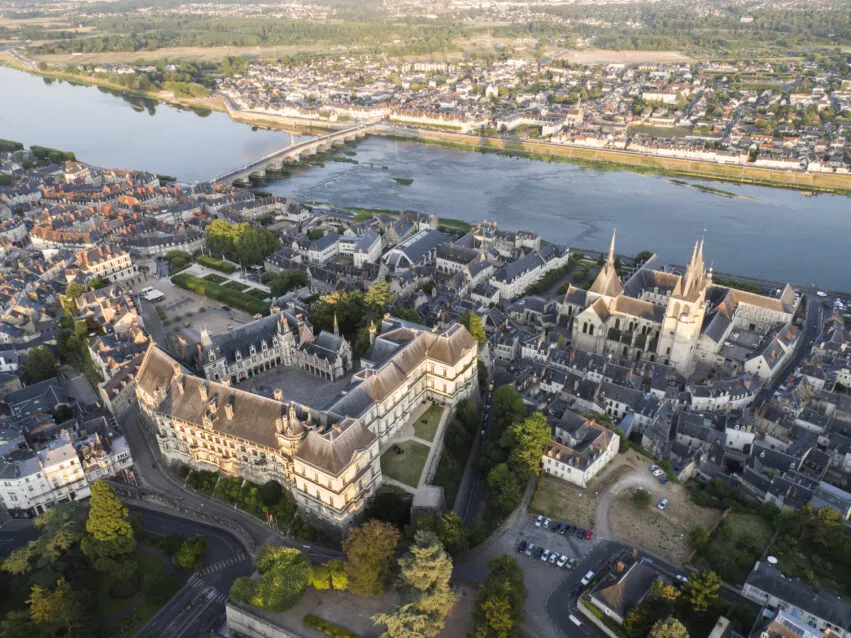 Chateau-royal-de-Blois–c–Gillard-et-Vincent-2