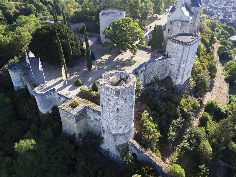 Forteresse_Royale_de_Chinon_Drone_Tours_Credit_Gillard_Vincent