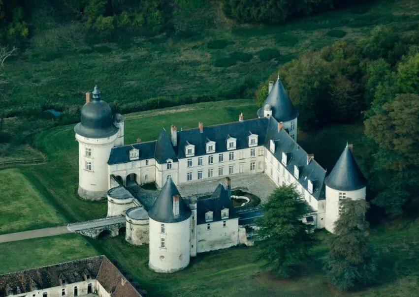 Chateau_du_Gue-Pean_Vue_aerienne