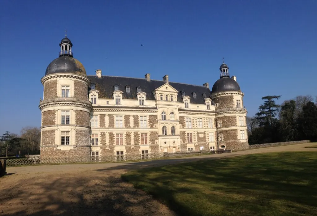À la découverte des châteaux proches d'Angers 5 PCU49Chateau-de-Serrant