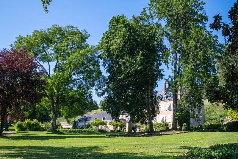 3 parcs et jardins à découvrir au printemps ! 3 Cabane-Jardin-Plessis-Sasnieres-Studio-Mir-16-800x600