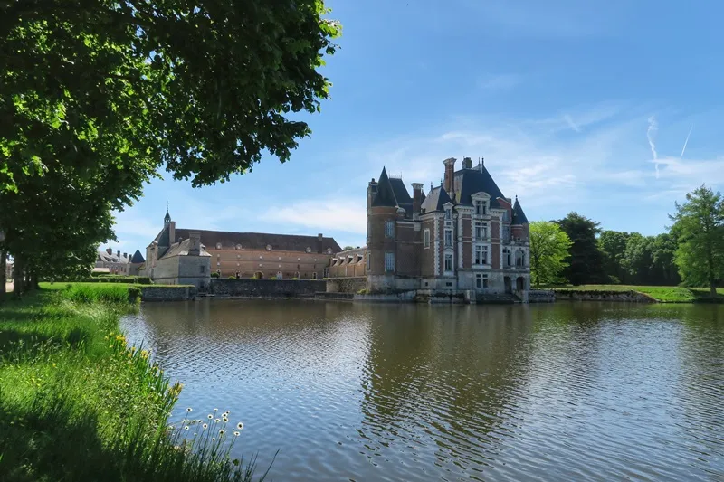 La Bussière – château – étang