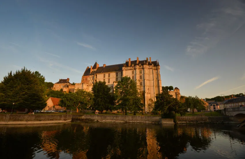 Château de Châteaudun, vue côté Loir