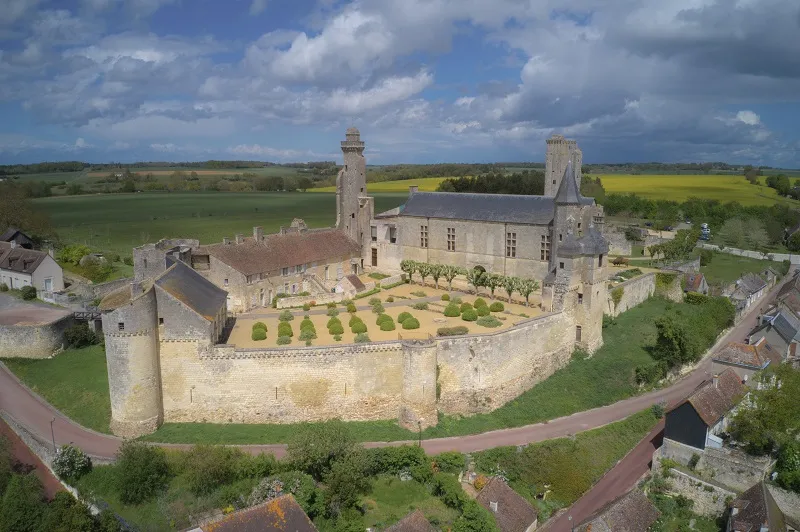 À la découverte des châteaux autour de Loches 7 Musée_Préhistoire_Grand-Pressigny_Drone_Crédit_Arnaud_Deplagne