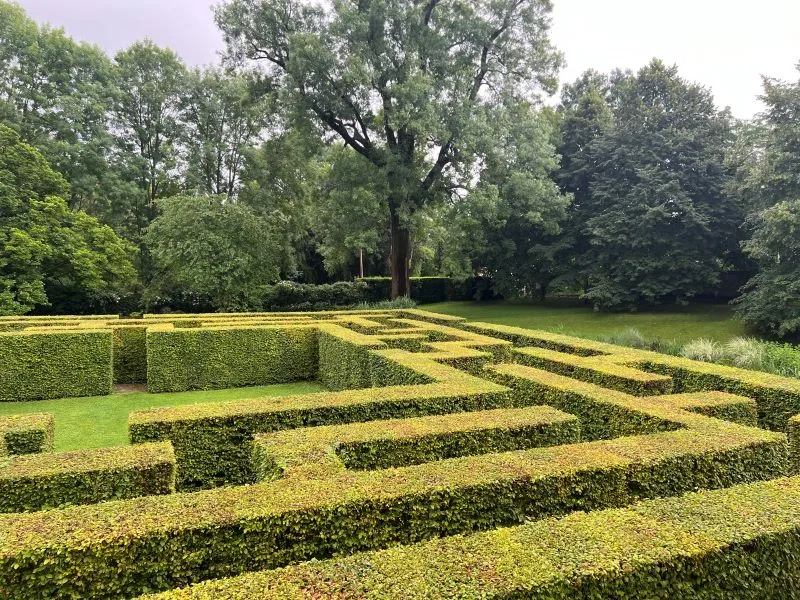 Parc et château de Pesselières