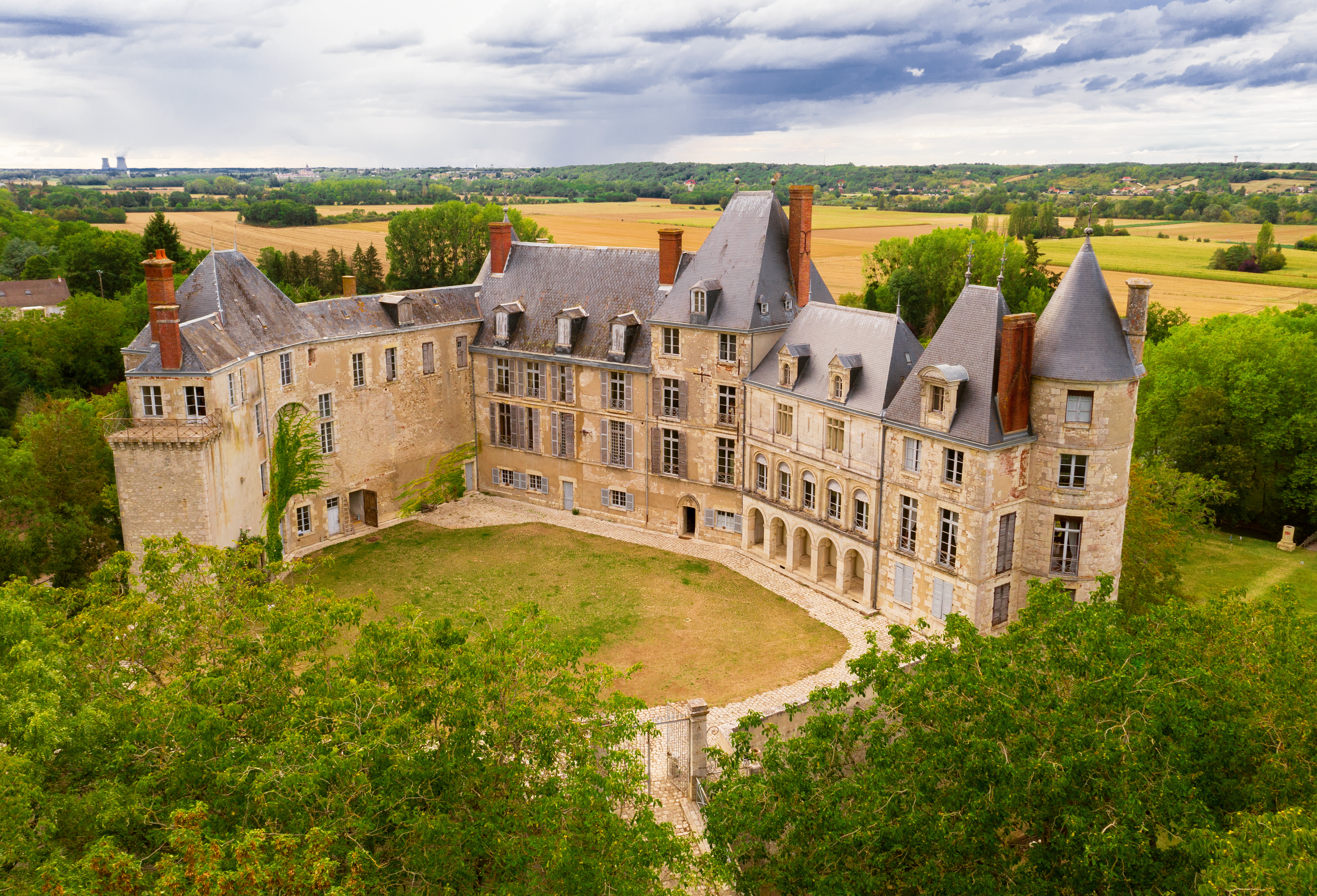 Image: Château de Saint-Brisson-Sur-Loire