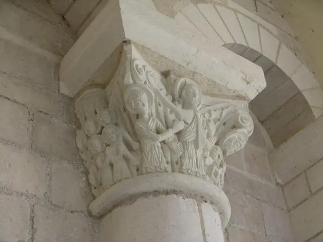 abbaye fleury chapiteau