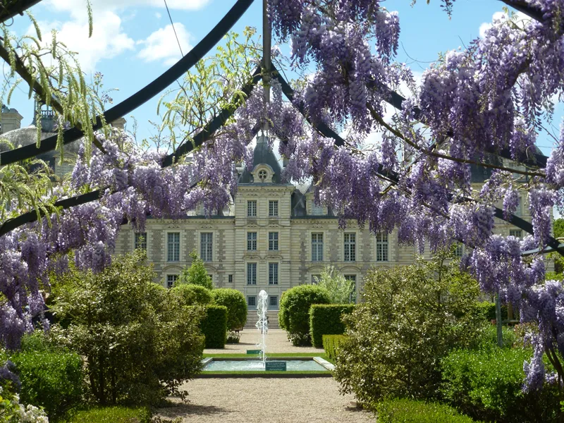 Circuit UNESCO, châteaux et bateaux en Centre-Val de Loire 10 chateau-cheverny