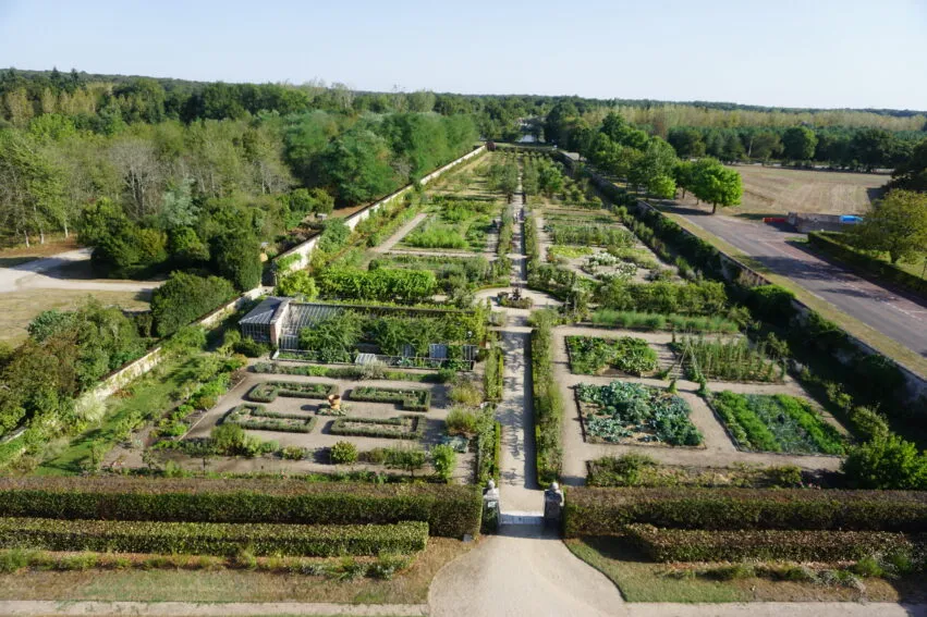La Bussière – château – extérieur potager