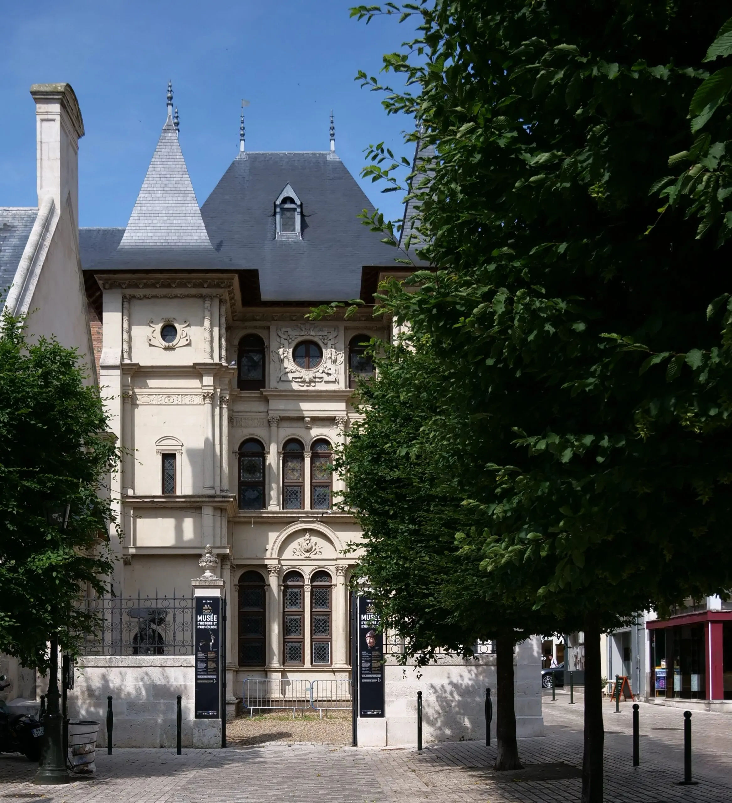 Du côté des musées... 1 Hôtel Cabu - extérieur