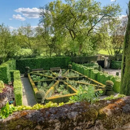 Jardin du manoir des Basses Rivières